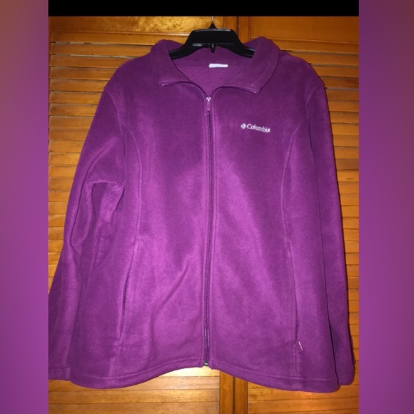 Woman’s Columbia fleece